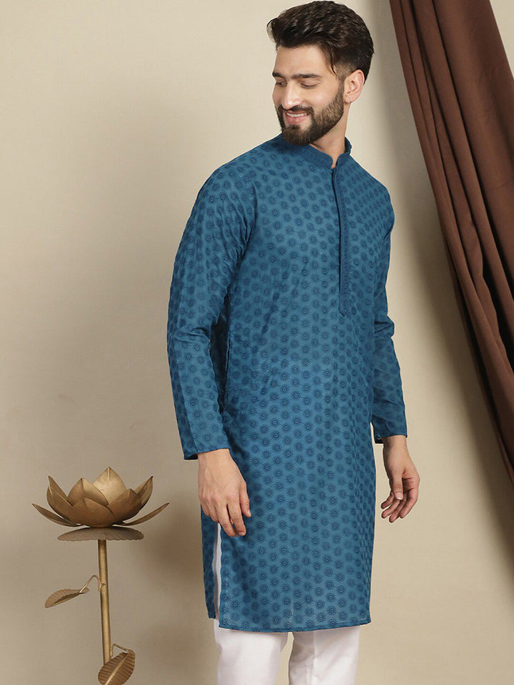 Kurta Lurus Kapas Bersulam Geometri Anouk Kolar Mandarin