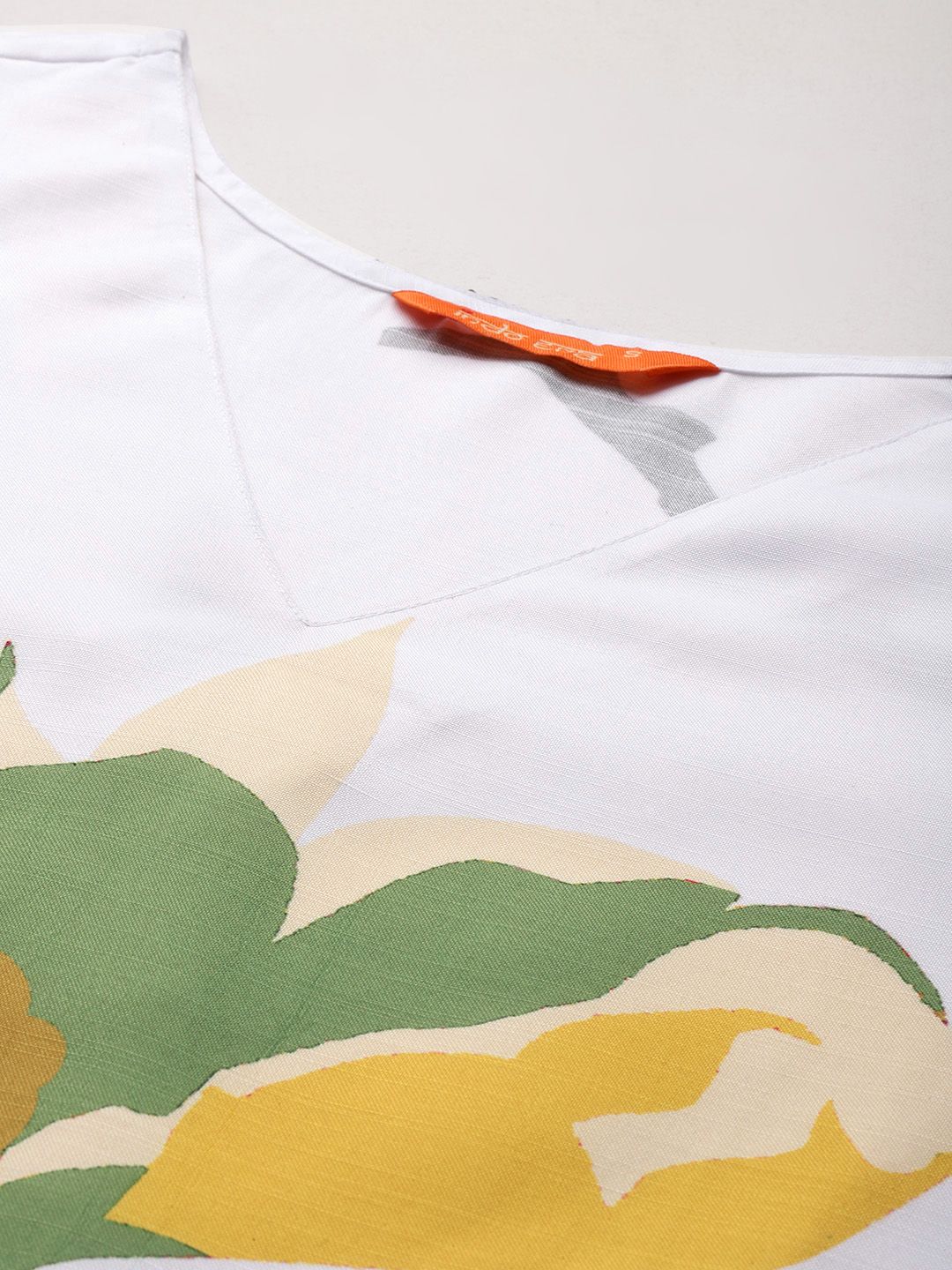 Indo Era Abstract Printed Kurta with Trousers