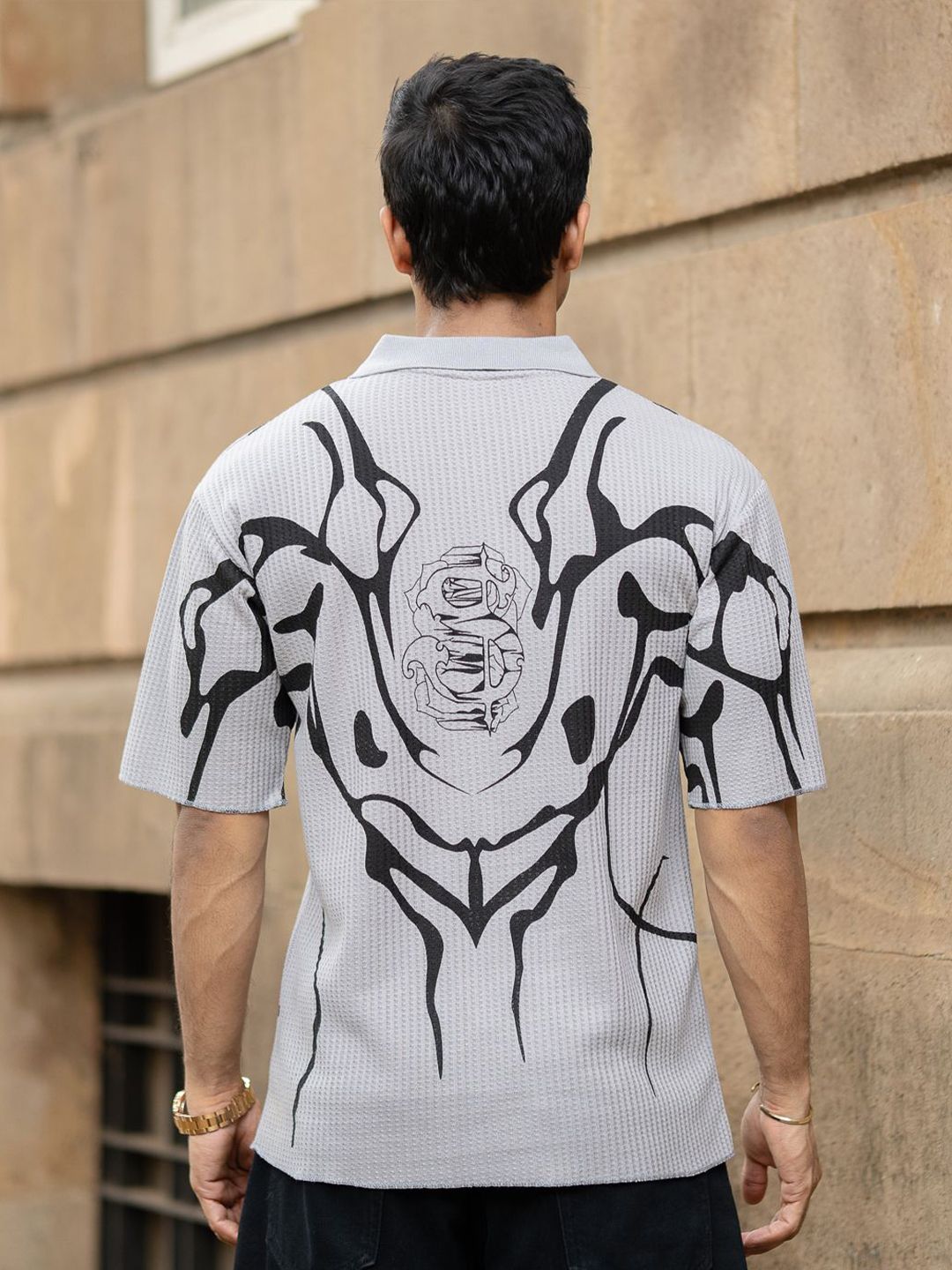 Powerlook Abstract Printed Polo Collar Drop-Shoulder Sleeves T-shirt