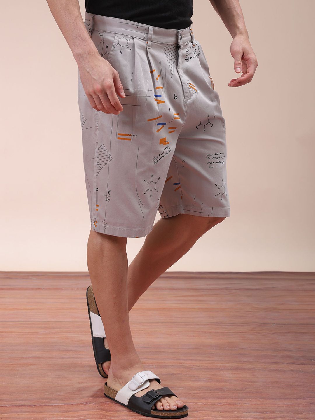 The Indian Garage Co Men Geometric Printed Mid-Rise Shorts