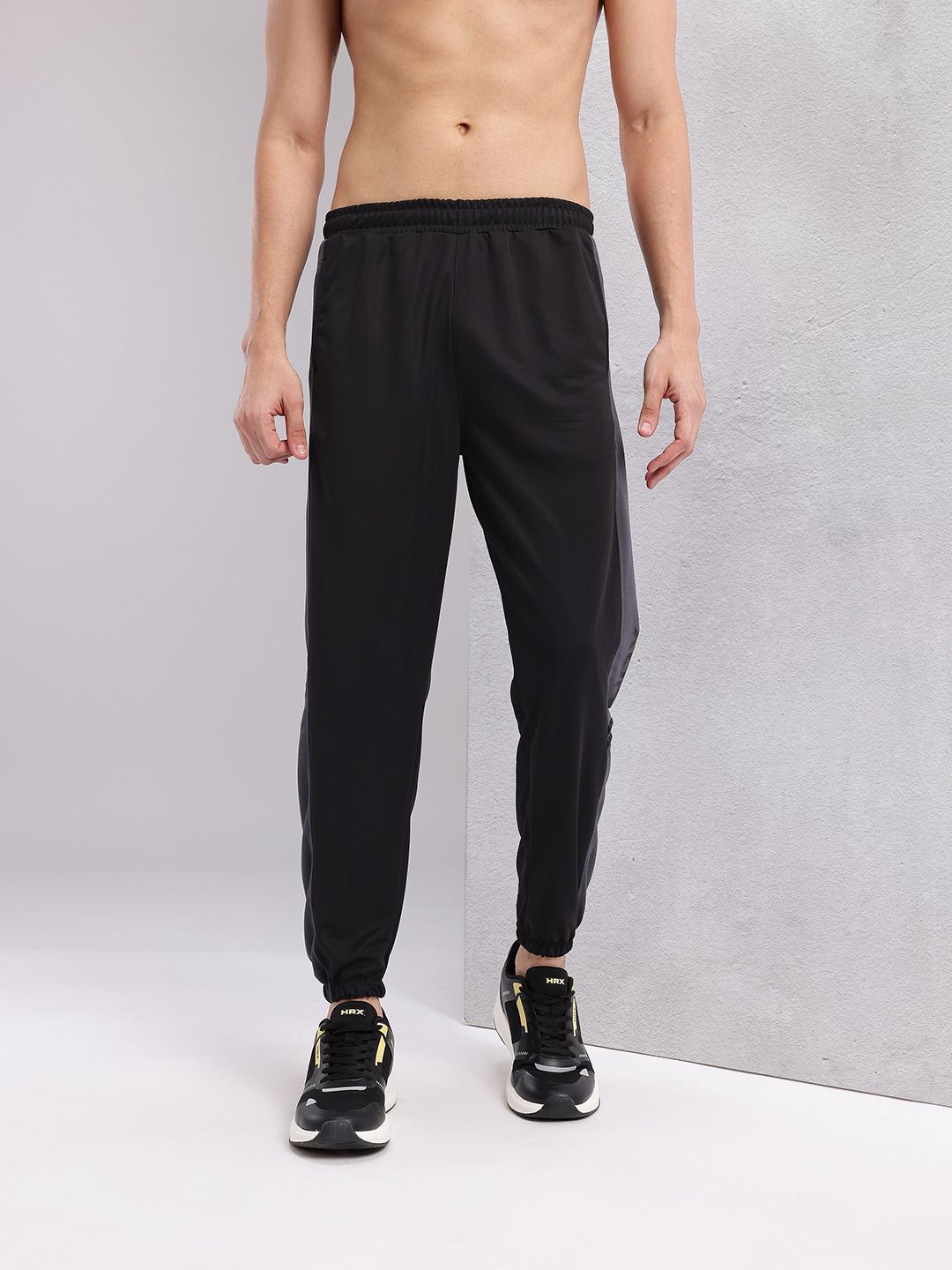 HRX by Hrithik Roshan Men Mid-Rise Rapid-Dry Training Joggers with Side Taping
