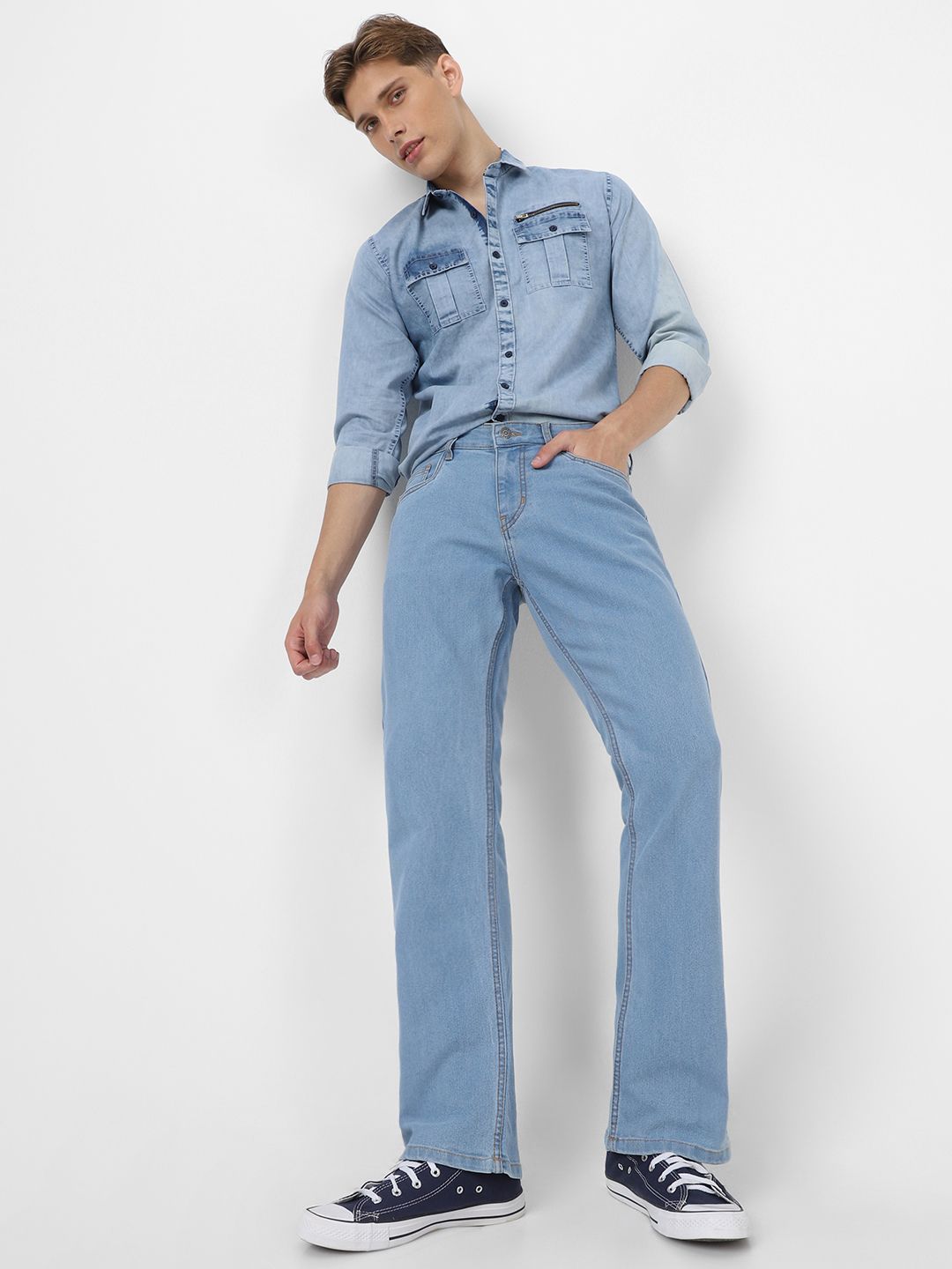 Urbano Fashion Men Mid Rise Light Fade Stretchable Bootcut Jeans