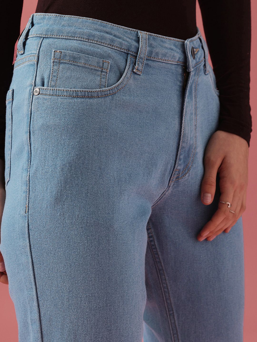 DressBerry Women Boyfriend Fit High-Rise Light Fade Stretchable Jeans