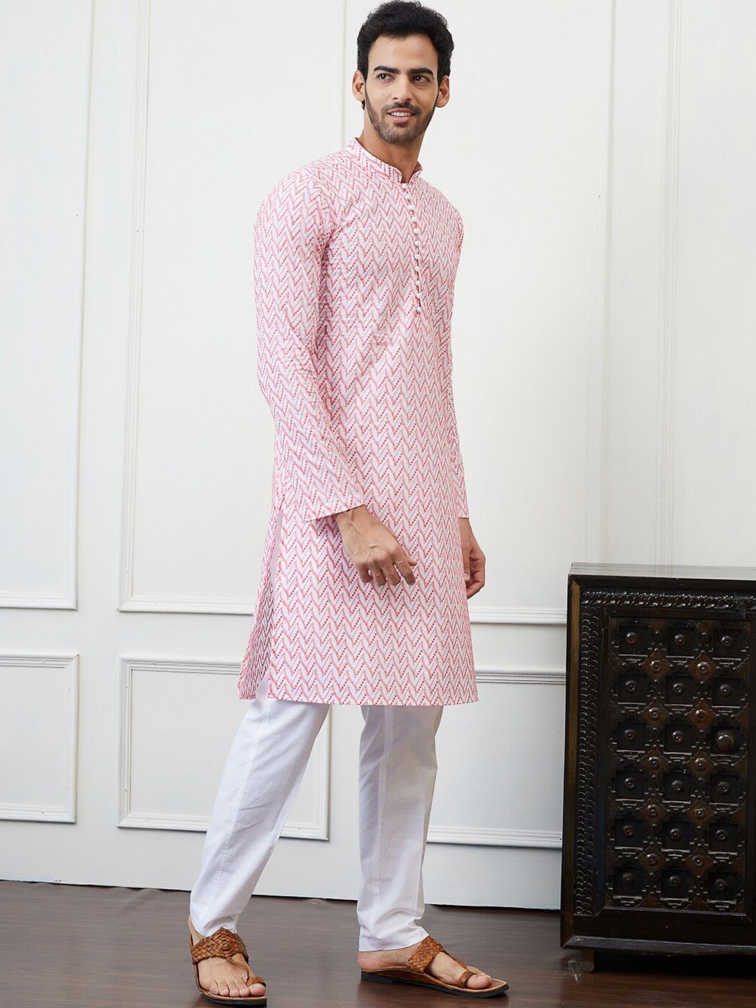 See Designs Chikankari Embroidered Cotton Kurta