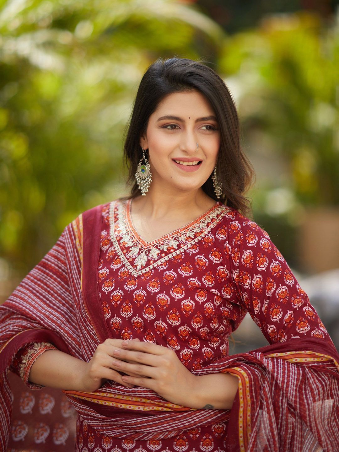 KALINI Women Floral Printed Regular Thread Work Kurta with Trousers & With Dupatta