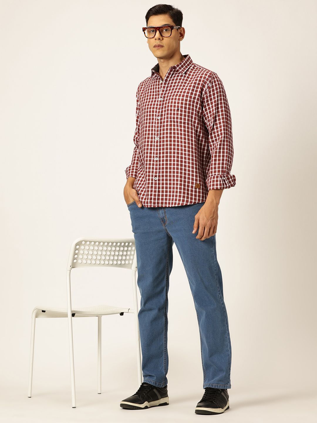 Thomas Scott Men Premium Slim Fit Gingham Checked Spread Collar Casual Shirt