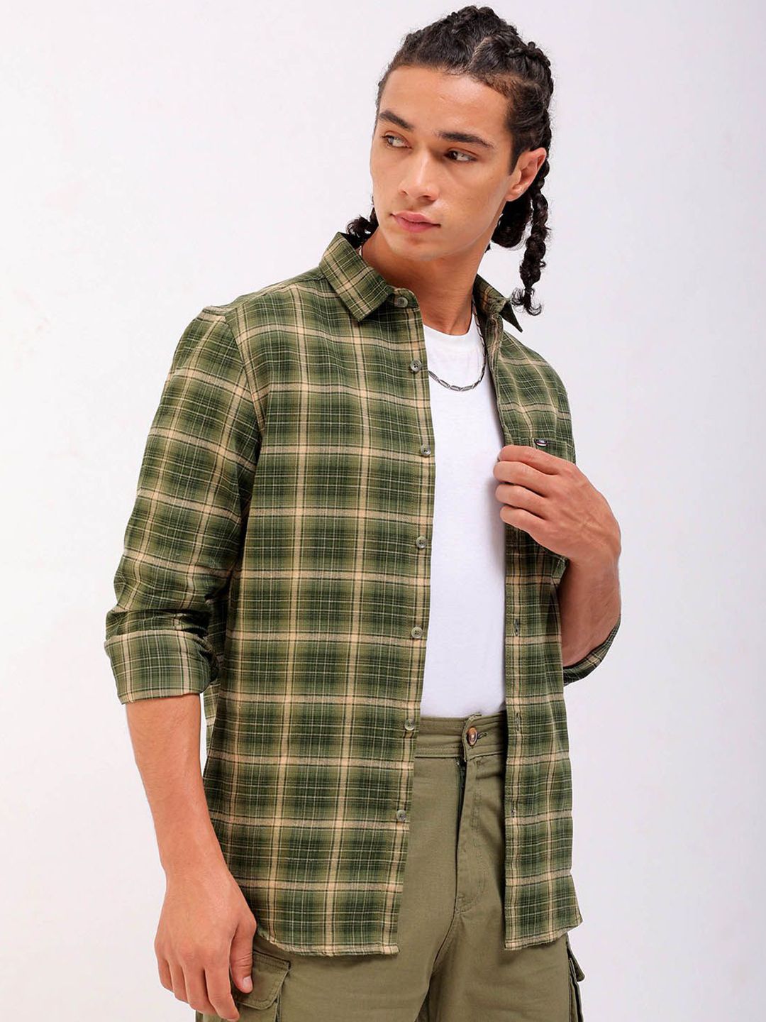 The Indian Garage Co Slim Fit Tartan Checked Spread Collar Pure Cotton Casual Shirt