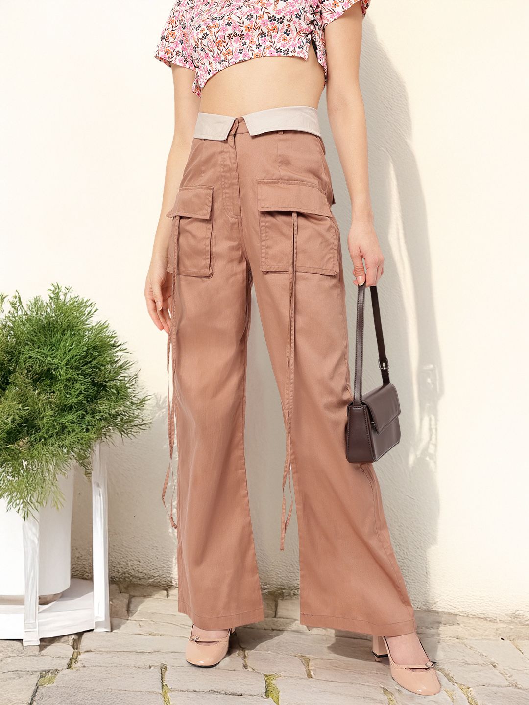 DressBerry Women Street Smart Styles Trousers