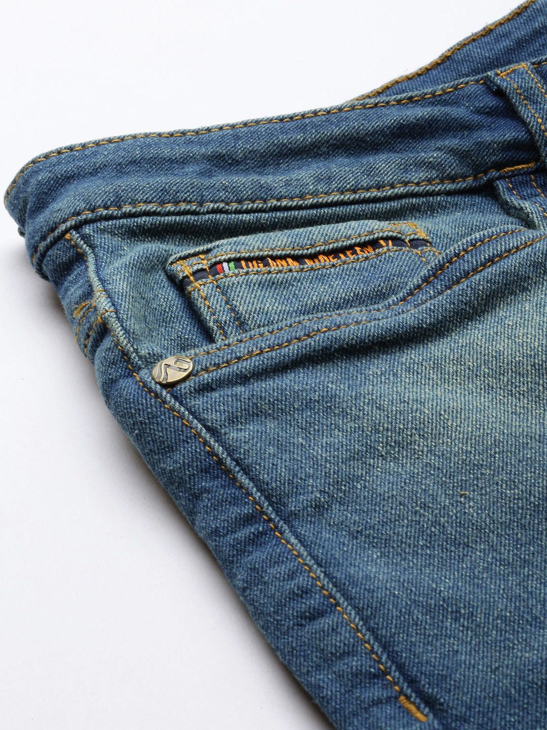 The Indian Garage Co Men Blue Slim Fit Heavy Fade Stretchable Jeans