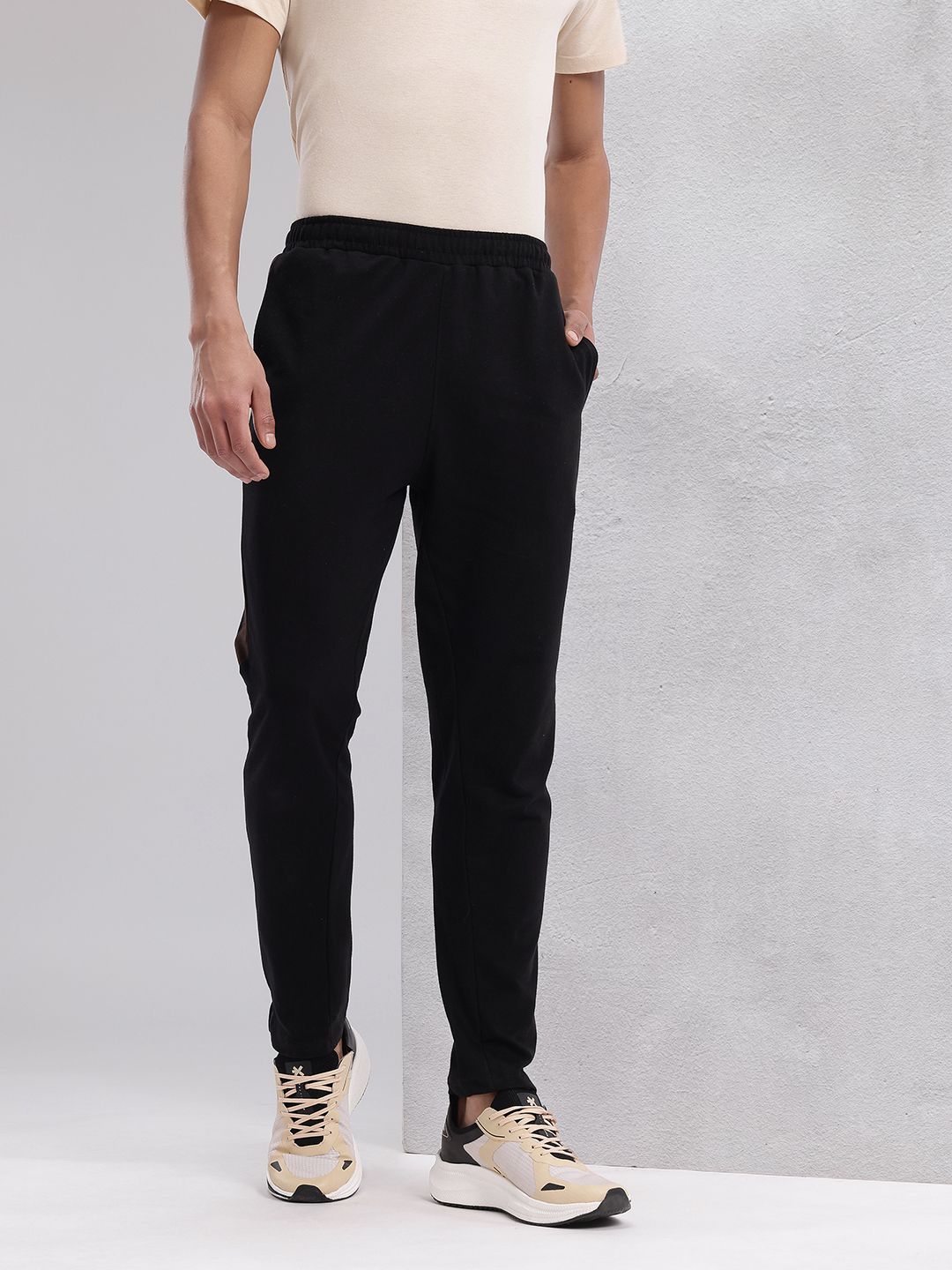 HRX by Hrithik Roshan Men Contrast Stripes Lifestyle Track Pants