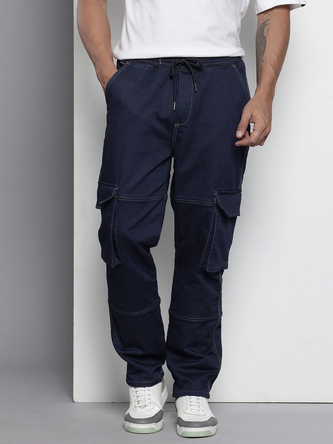The Indian Garage Co Men Relaxed Fit Stretchable Cargo Style Jeans
