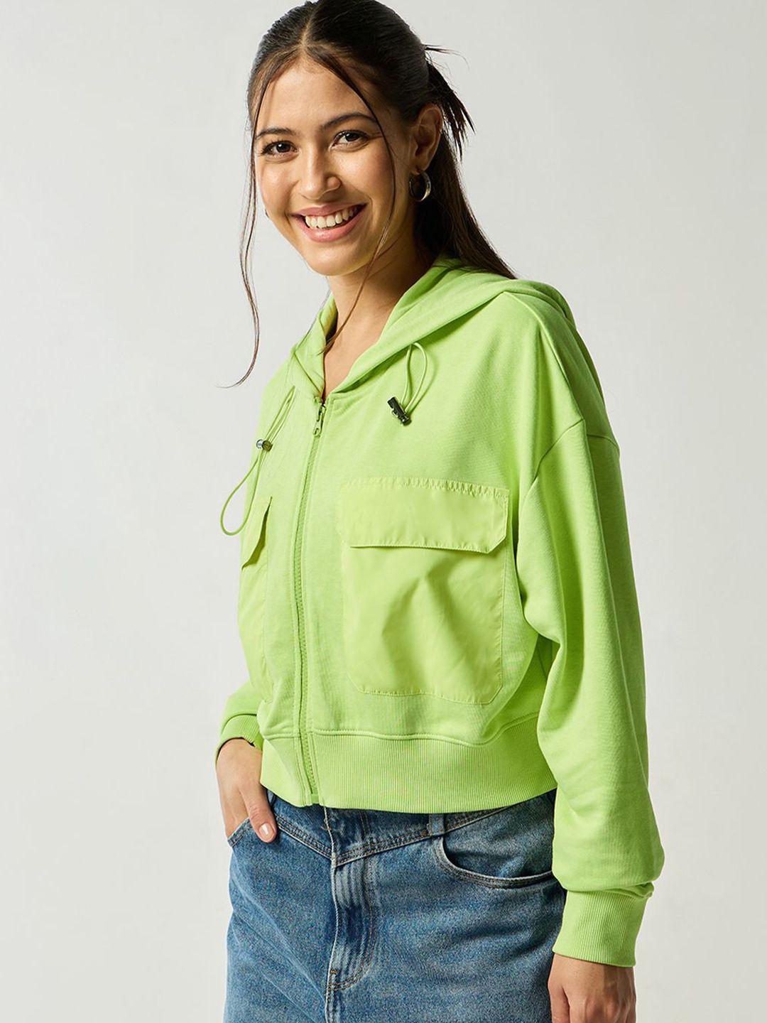 Bewakoof Women Zipped Oversized Hooded Crop Sweatshirt