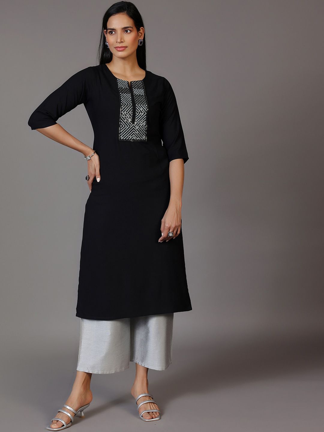 Libas Geometric Yoke Design Thread Work Kurta