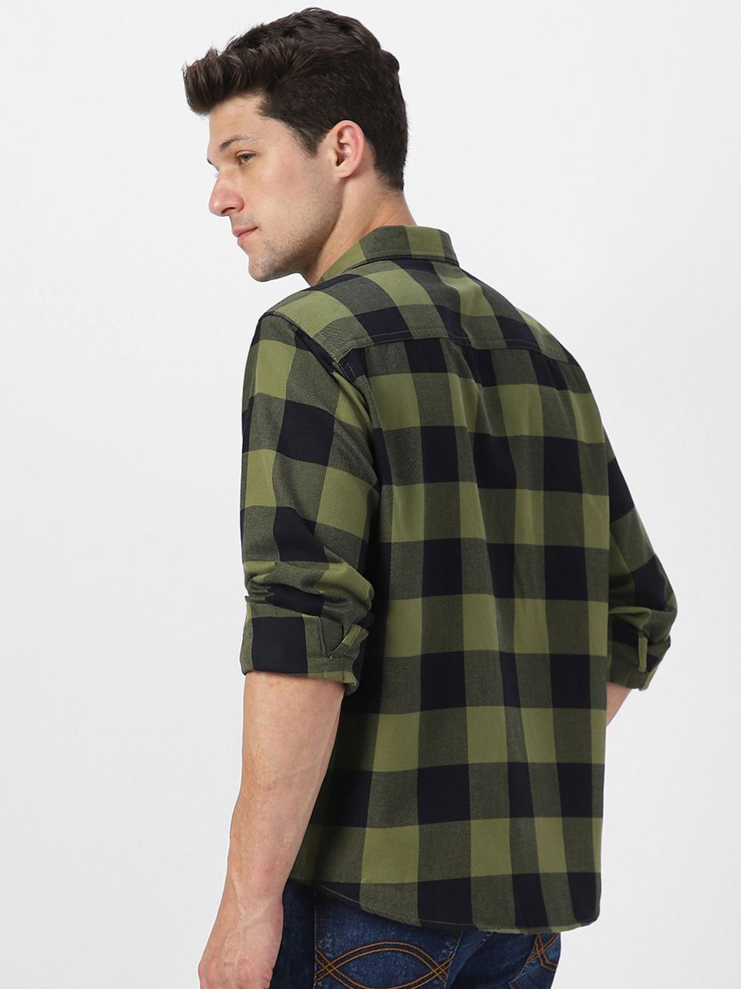 Urbano Fashion Men Spread Collar Checked Cotton Casual Shirt