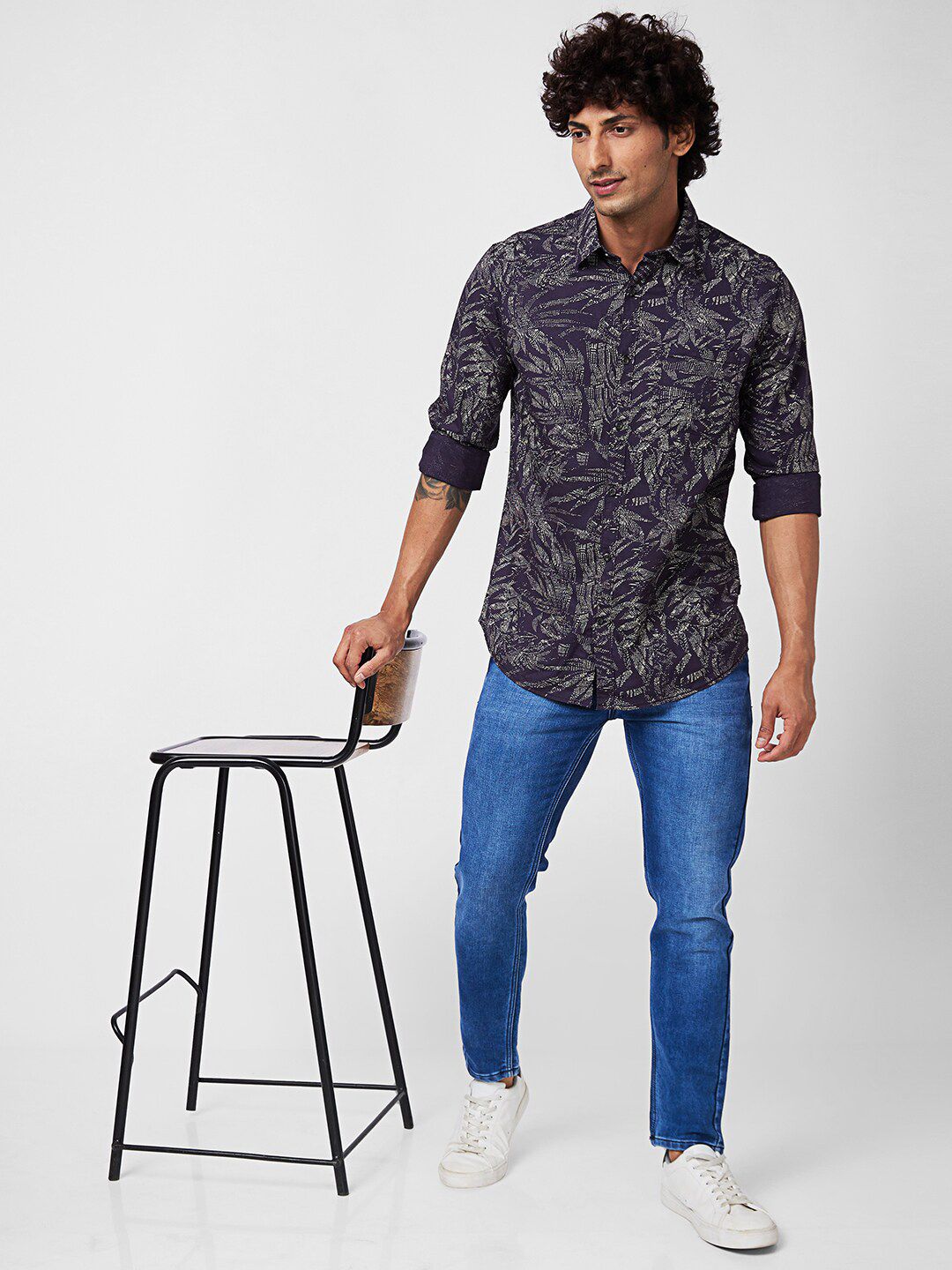 SPYKAR Slim Fit Abstract Printed Casual Shirt