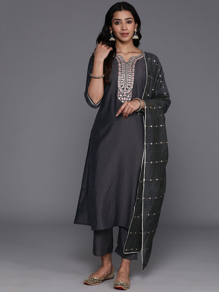 Libas Women Floral Yoke Design Regular Sequinned Kurta with Trousers & Dupatta