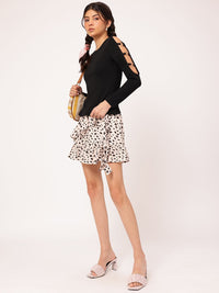 DressBerry Soft Streetwear Cut-Outs Fitted Top