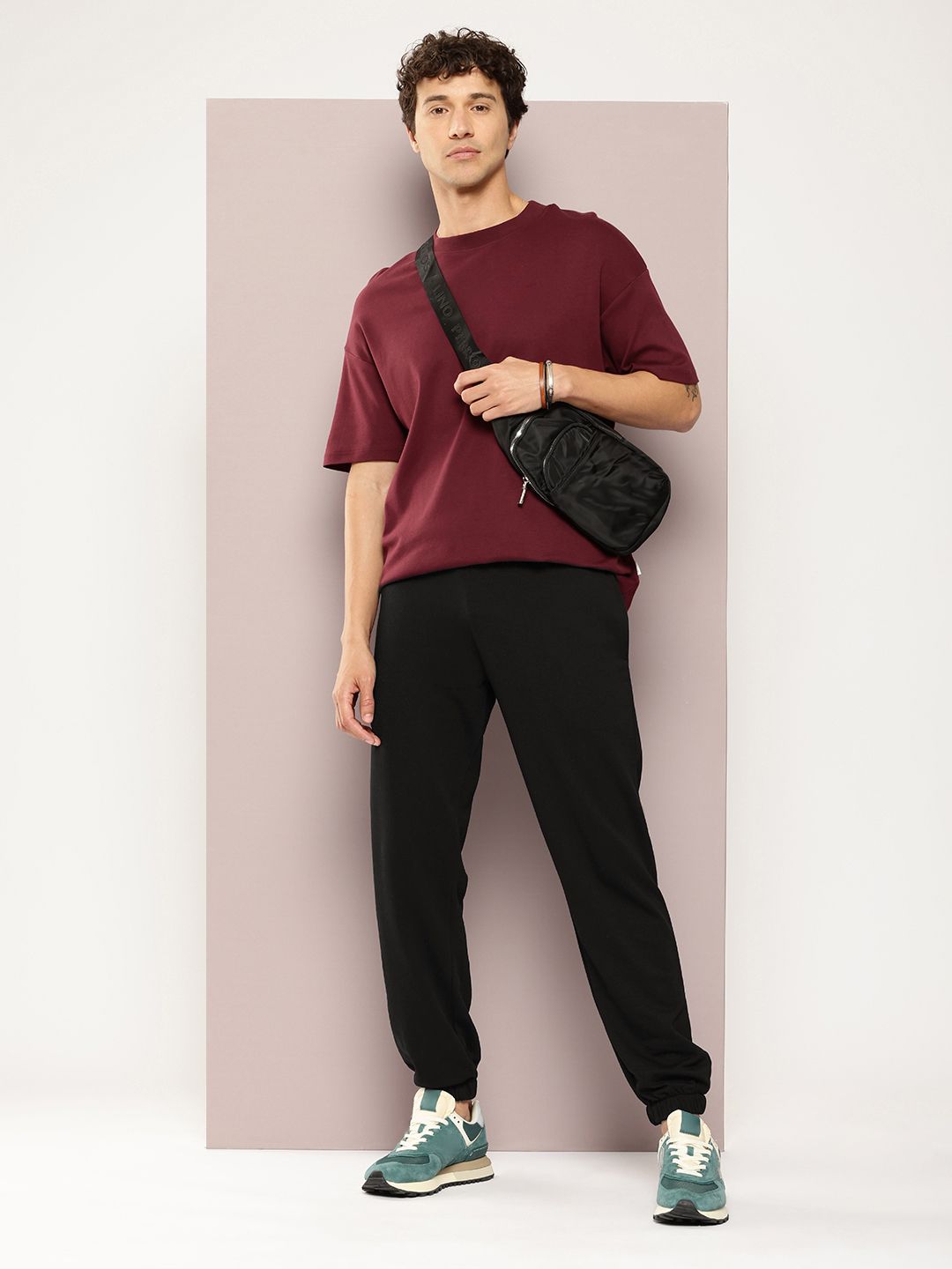 Dillinger Men Solid Joggers