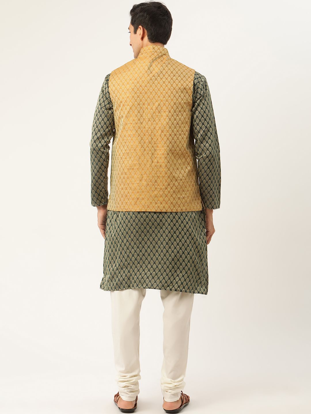 SOJANYA Men Green & Mustard Yellow Ethnic Motifs Kurta with Churidar & Nehru Jacket