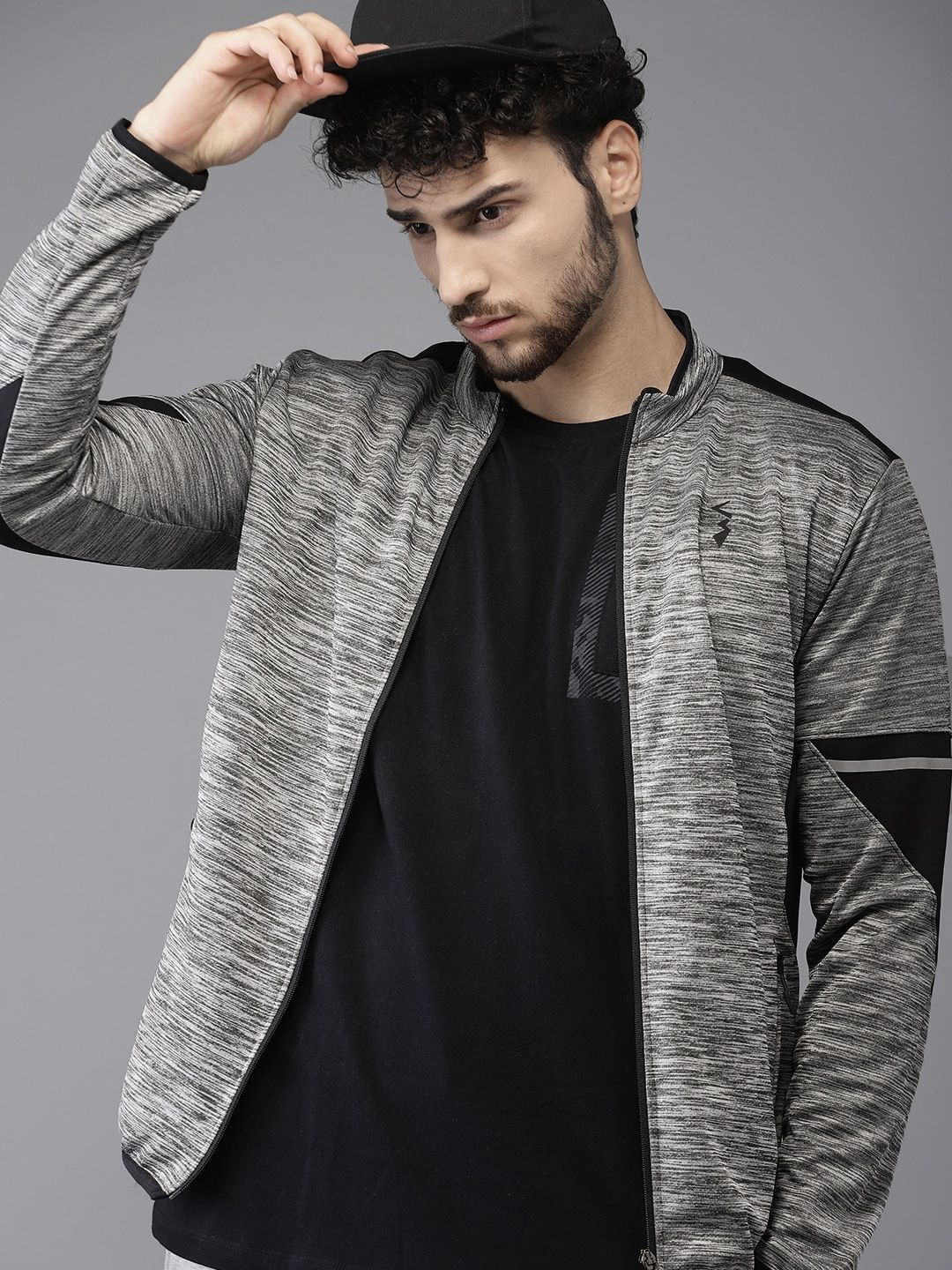 Kampus Sutra Men Grey Colourblocked Windcheater Luar Jaket Sporty