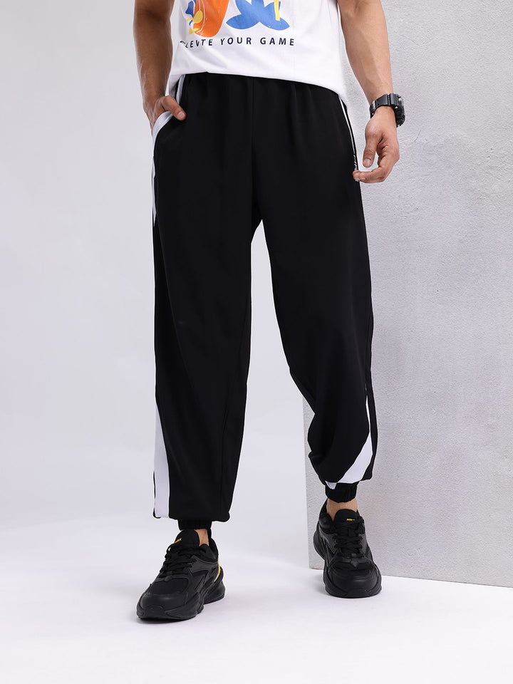 HRX by Hrithik Roshan Men Regular Fit Joggers