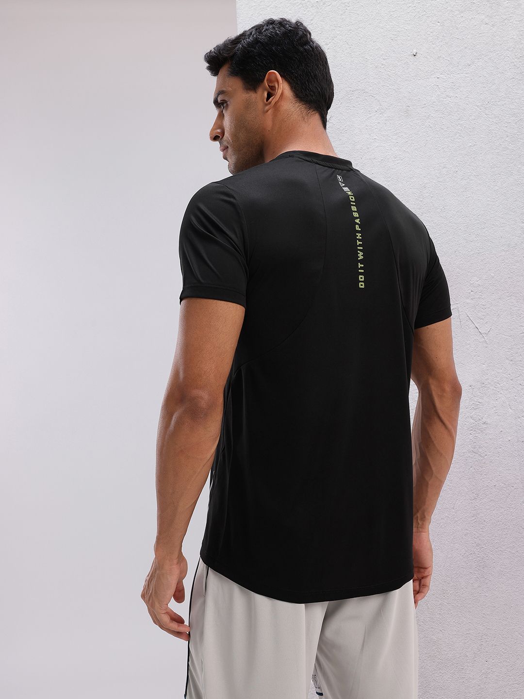 HRX by Hrithik Roshan Rapid-Dry Ultralite Running T-shirt