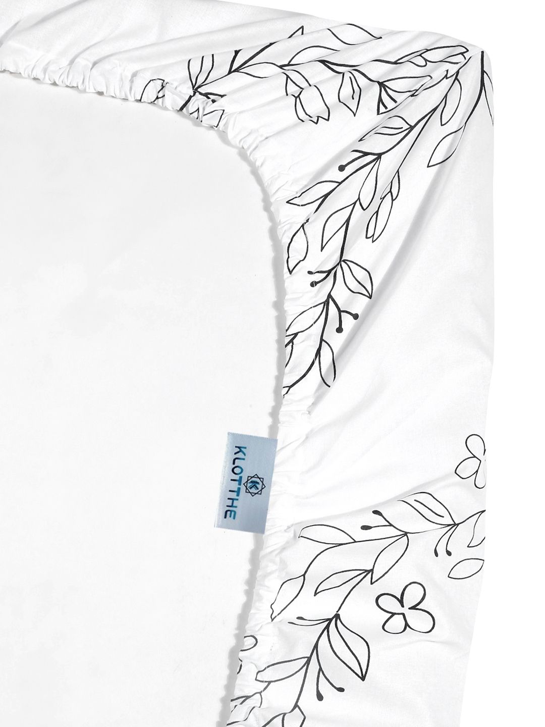 KLOTTHE OffWhite Floral Printed Fitted 400 TC Super King Bedsheet With 4 Pillow Covers