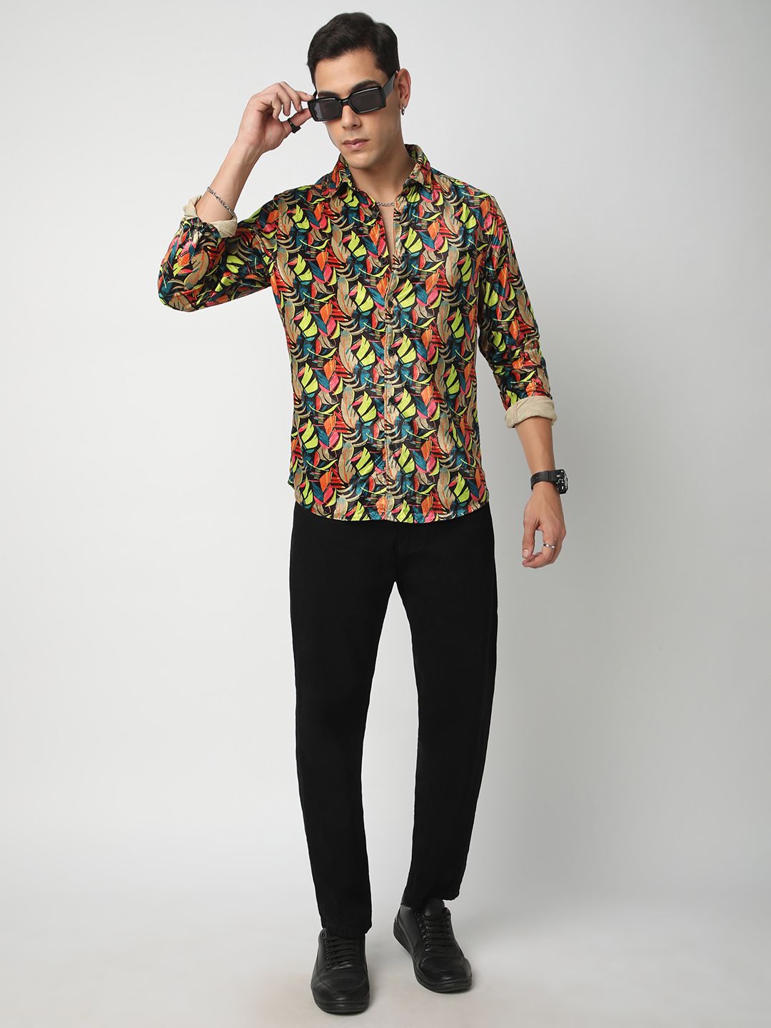 VASTRADO Men Classic Spread Collar Floral Printed Slim Fit Casual Shirt