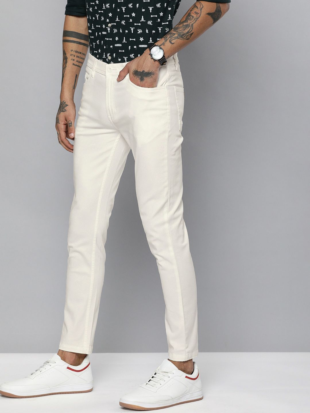 The Indian Garage Co Men White Solid Slim Fit Chinos