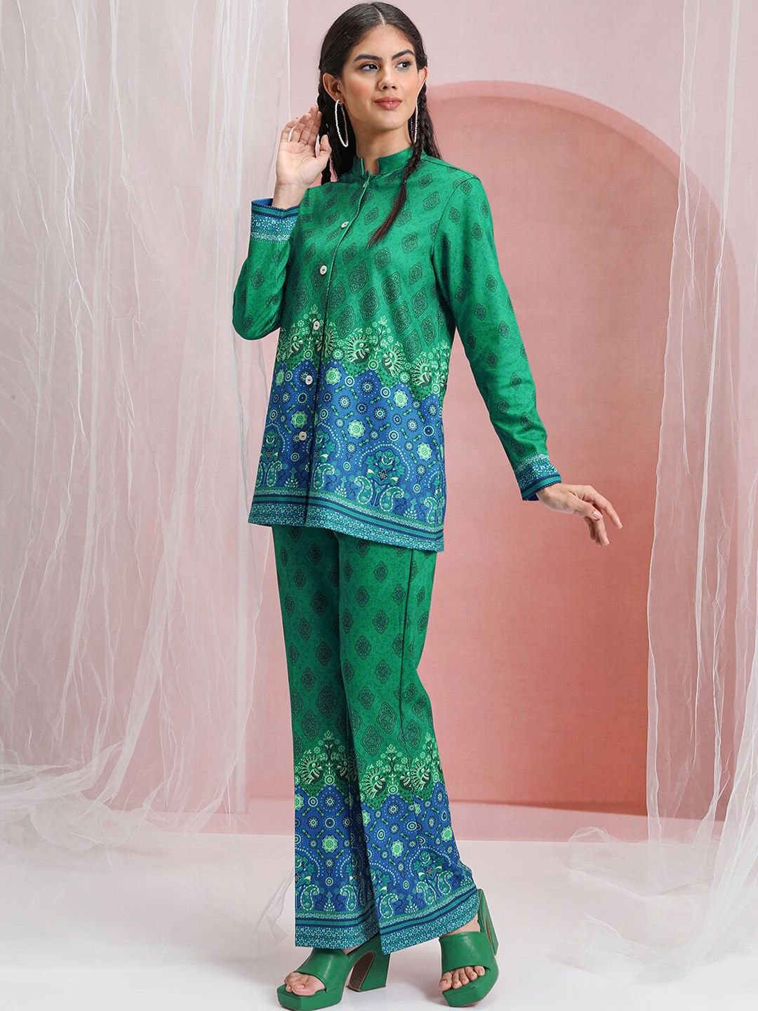 Vishudh Women Mandrain Collar Shirt With Bell Bottom Shaped Pants