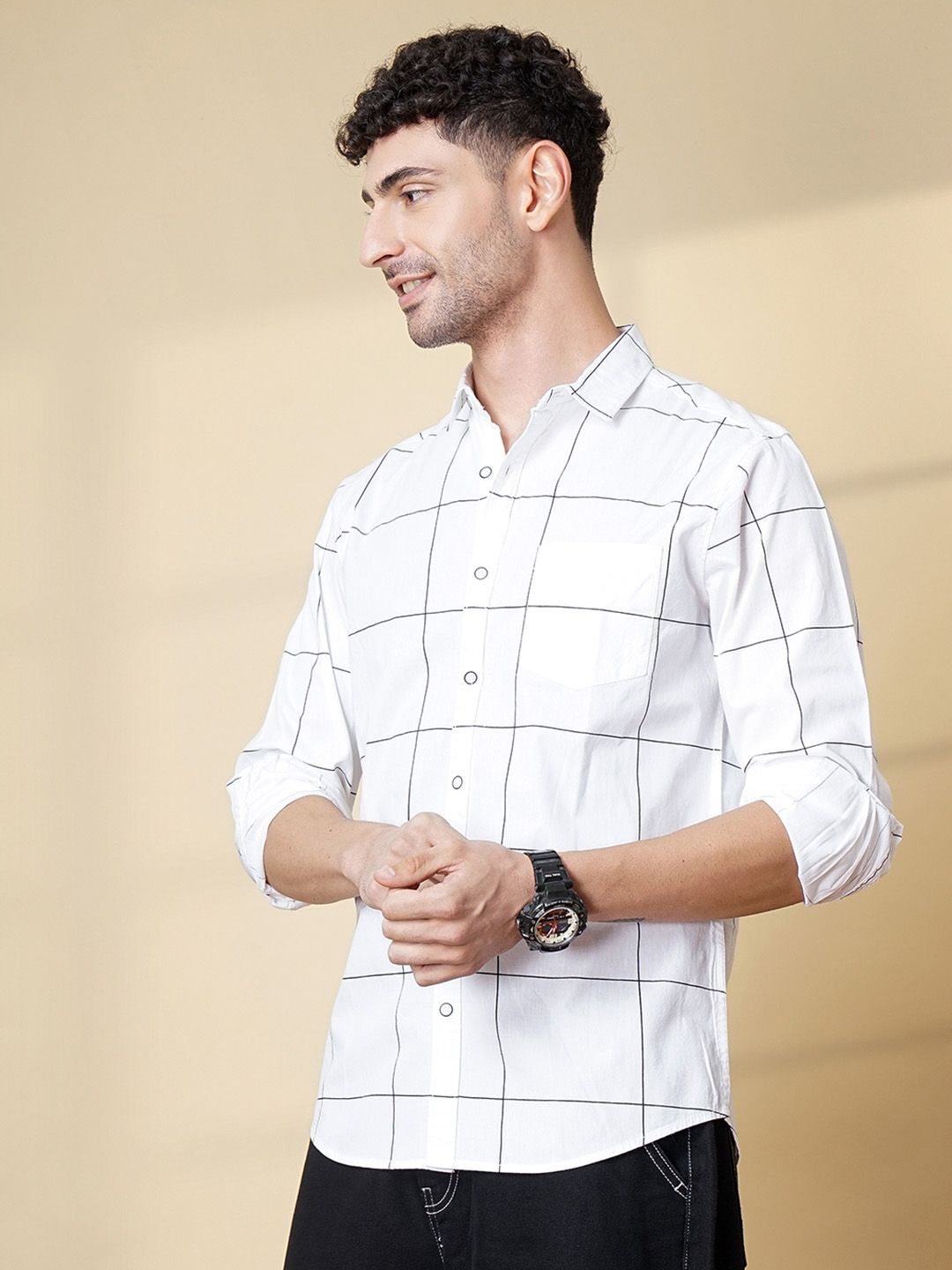 The Indian Garage Co Men White & Black Slim Fit Checked Casual Shirt