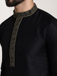 SOJANYA Men Black Woven Design Straight Kurta