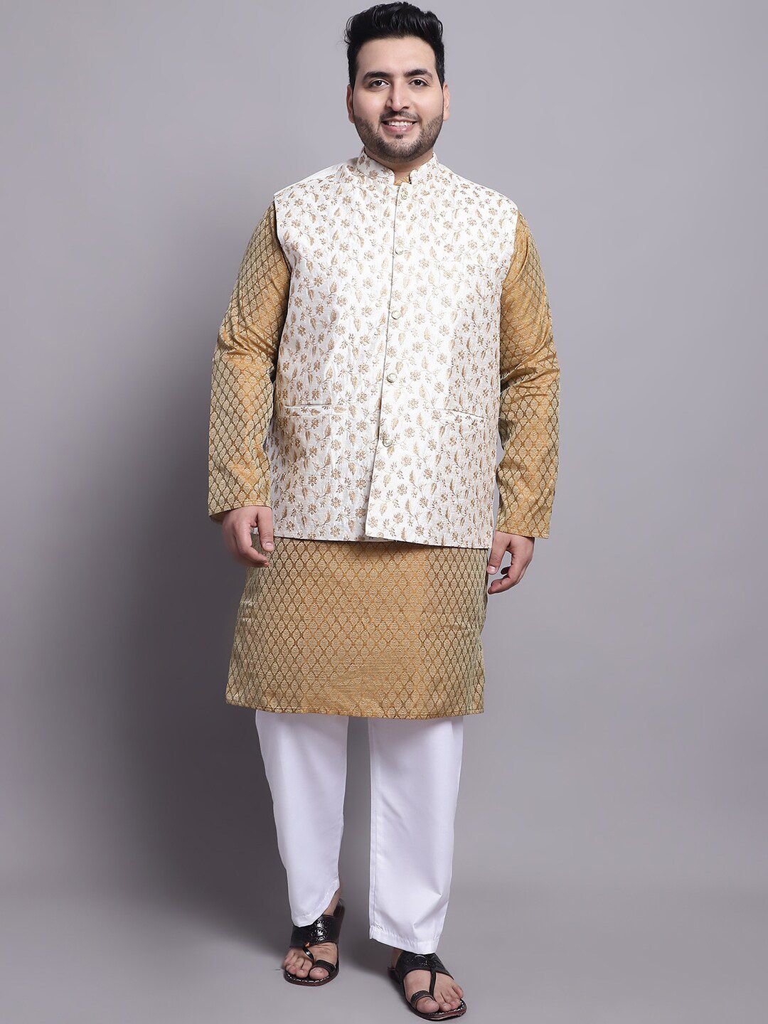 Kurta Rekaan Tenun Motif Etnik SOJANYA PLUS Dengan Baju Tidur & Jaket Nehru