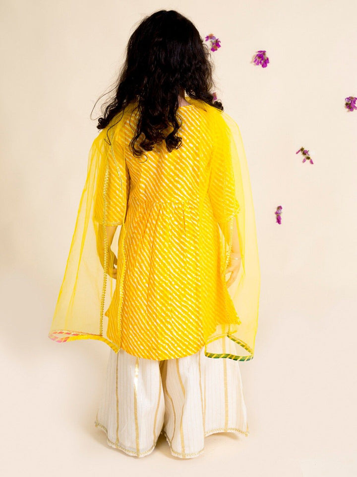 pspeaches Girls Yellow Leheriya Pure Cotton Kurta with Palazzos & With Dupatta