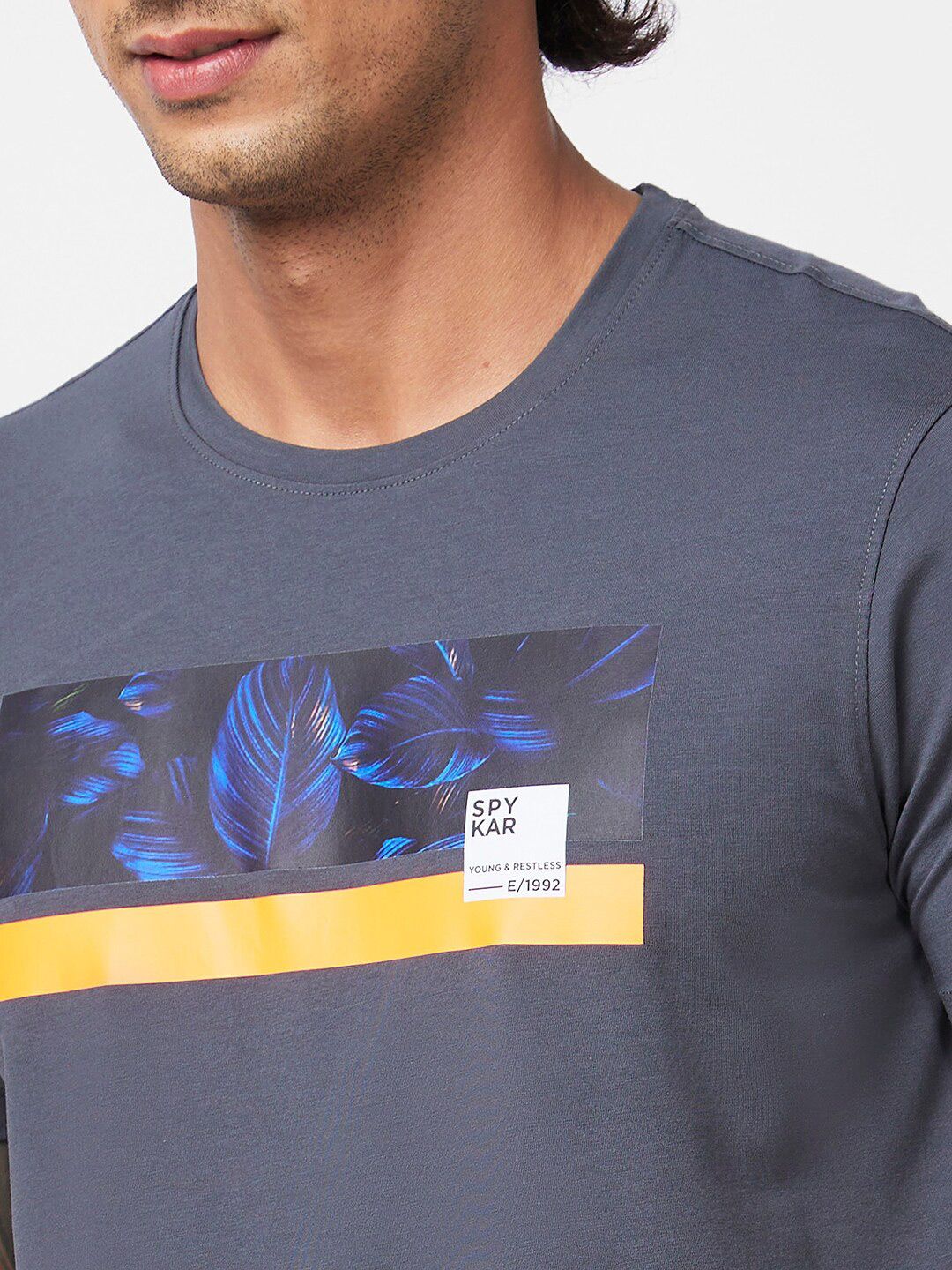 SPYKAR Graphic Printed Cotton Slim Fit T-shirt