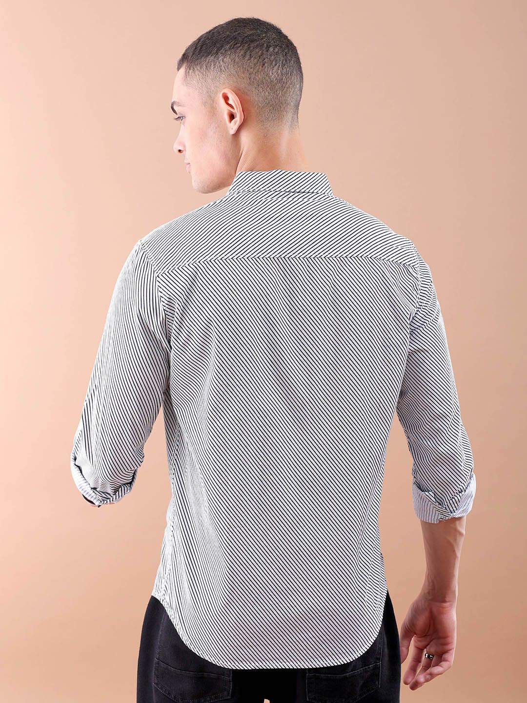 The Indian Garage Co Men Regular Fit Vertical Stripes Casual Shirt