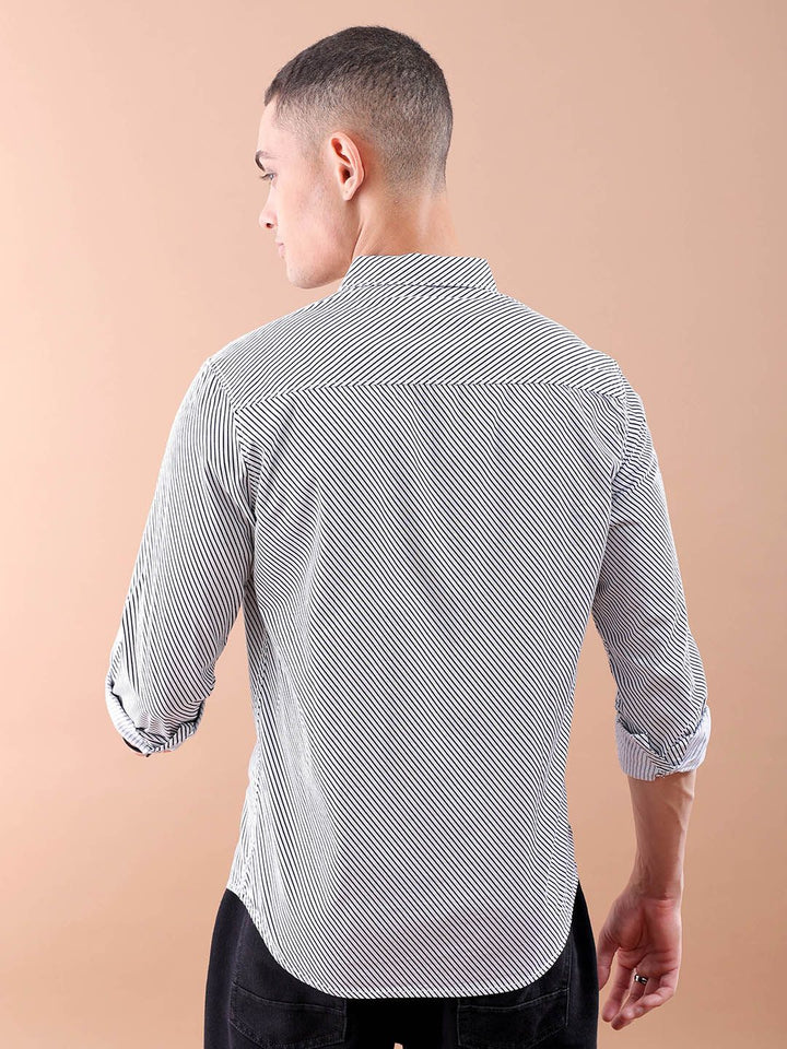 The Indian Garage Co Men Regular Fit Vertical Stripes Casual Shirt