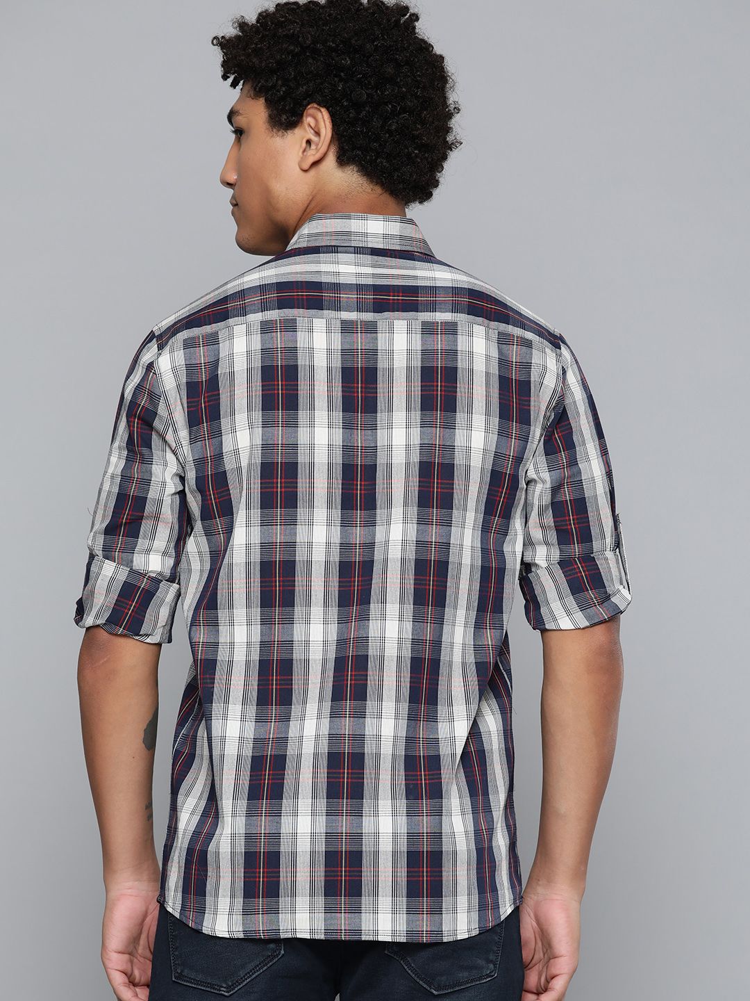 DENNISON Men Navy Blue Regular Fit Checked Casual Shirt