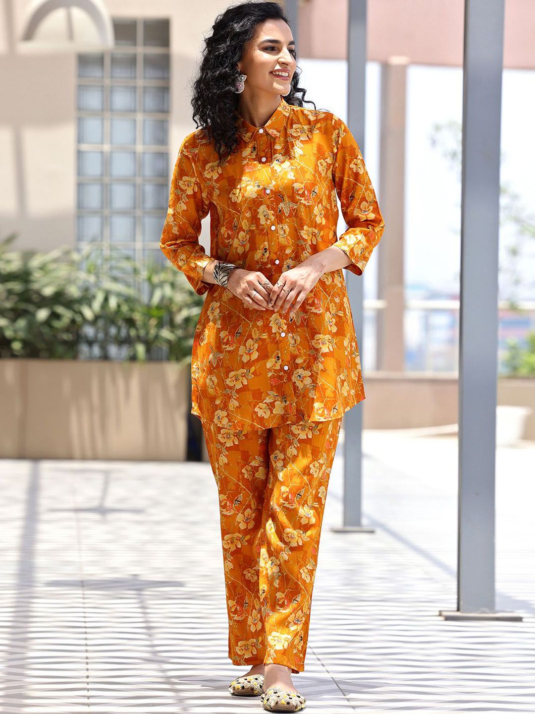 Libas Floral Printed Shirt Collar Three-Quarter Sleeves Tunic ,Trousers