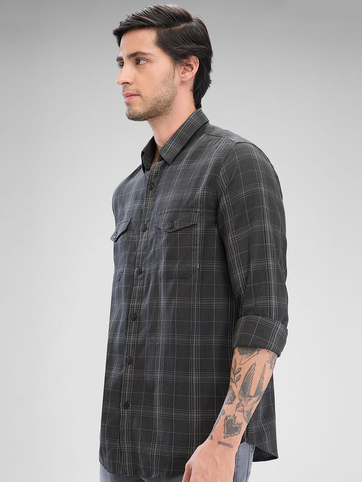 SPYKAR Men Tartan Checks Pocket Detailing Slim Fit Casual Shirt