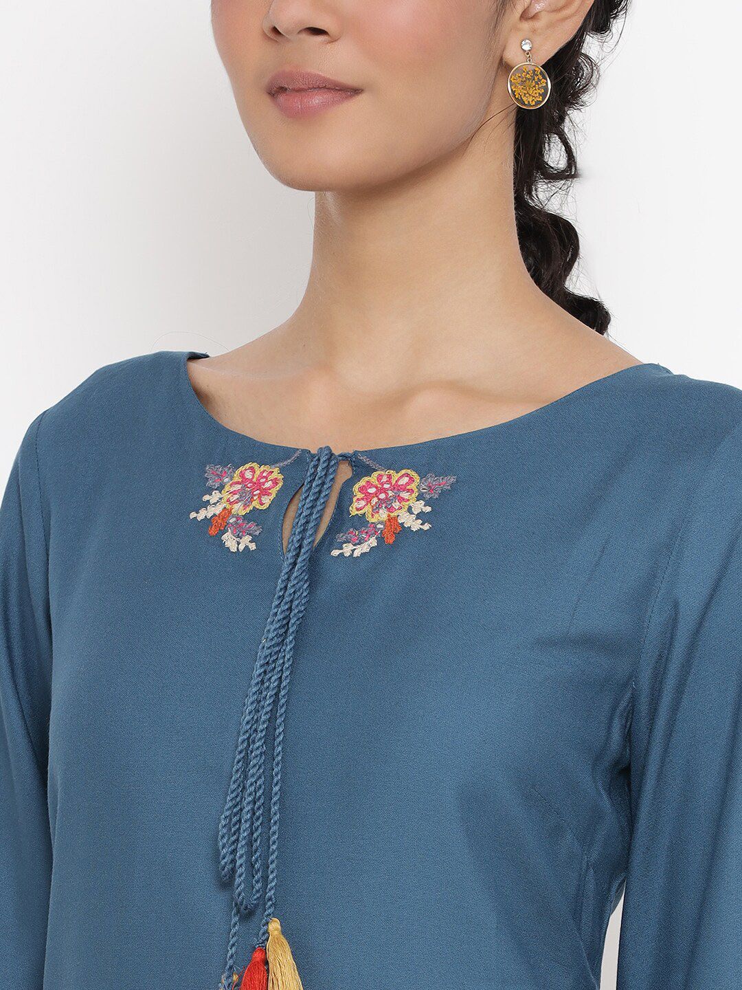 W Women Teal Flared Sleeves Thread Work Kurta