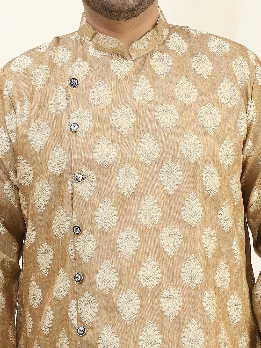SOJANYA PLUS Men Beige & Golden Thread Work Kurta
