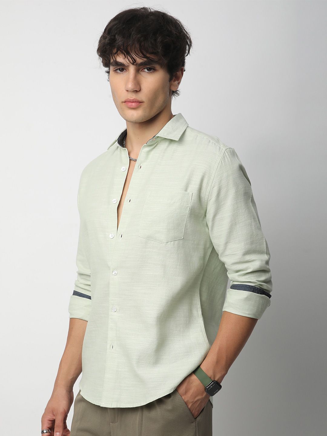 VASTRADO Men Classic Cutaway Collar Textured Cotton Slim Fit Casual Shirt