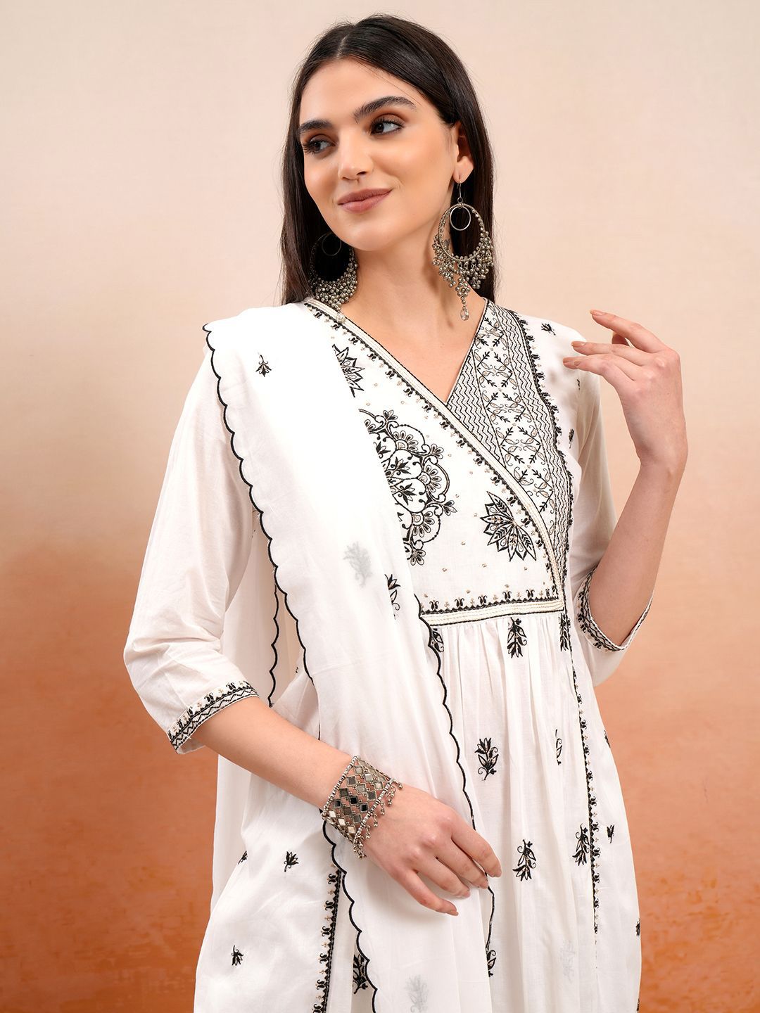 Vishudh Off White Floral Embroidered Pure Cotton Anarkali Kurta With Trousers & Dupatta