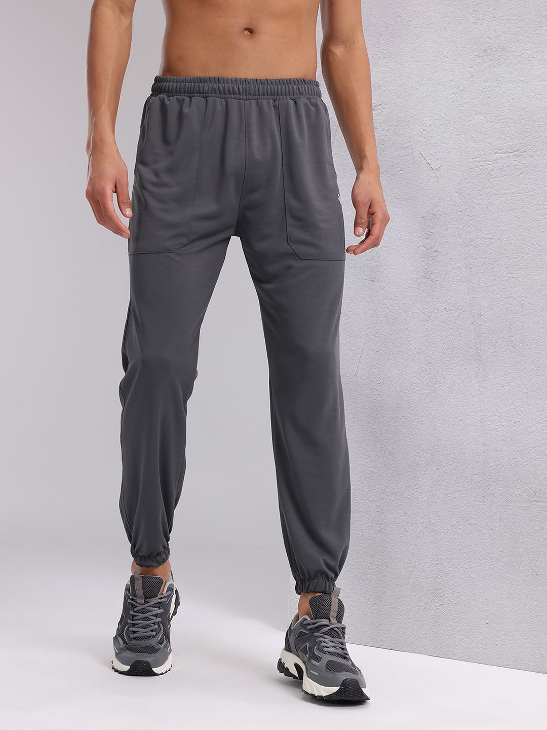 HRX by Hrithik Roshan Men Solid Joggers