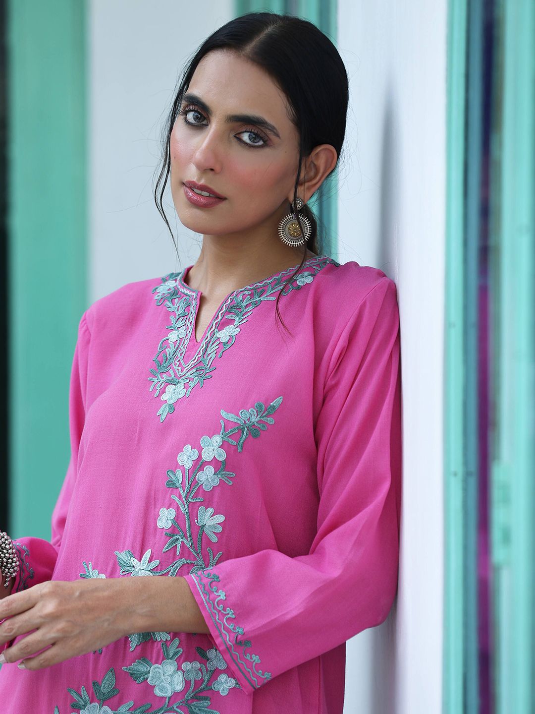 House of Chikankari Women Pink Cotton Aari Sulam Kurta