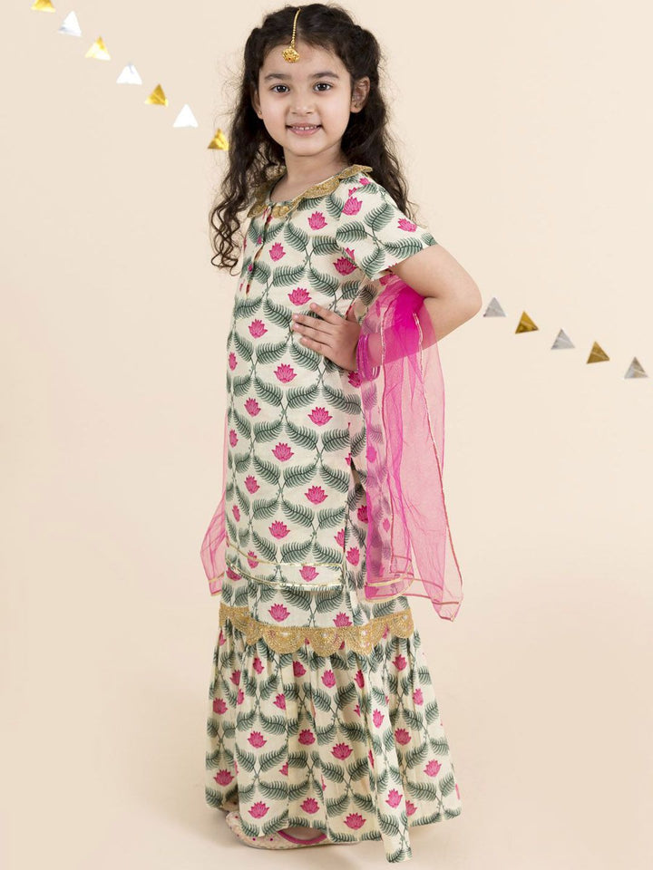 pspeaches Girls Floral Printed Pure Cotton Straight Kurta With Sharara & Dupatta