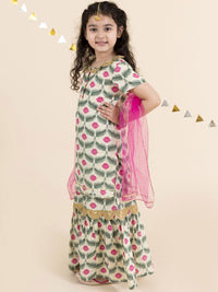 pspeaches Girls Floral Printed Pure Cotton Straight Kurta With Sharara & Dupatta