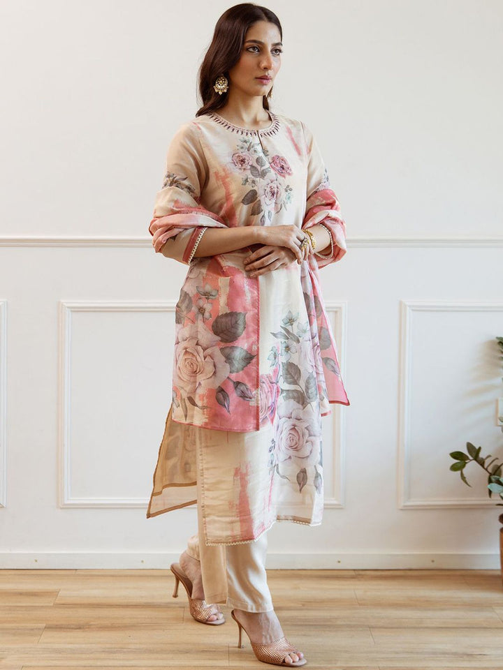 Indo Era Women Floral Printed Regular Kurta with Trousers Dupatta