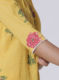 W Floral Printed Keyhole Neck Regular Thread Work Pure Cotton Kurta With Trousers